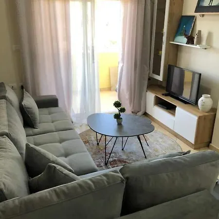 Joni Apartment *